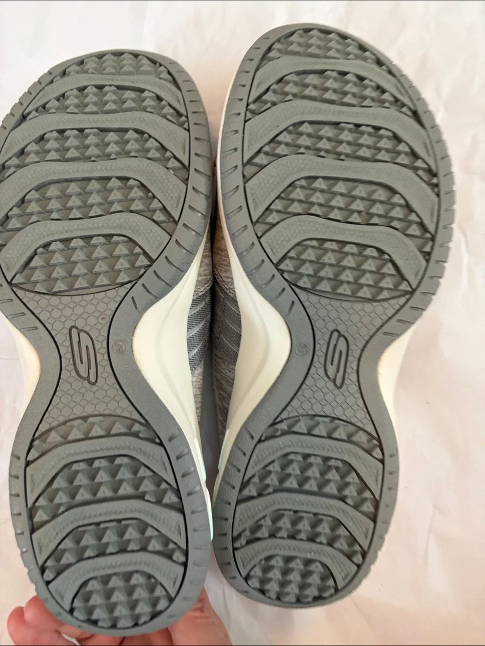 SKECHERS MODERN COMFORT WOMEN'S Commute Time-Delightful Day Clog
